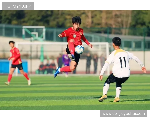 汪子昂以坚韧与智慧书写青春绿茵梦追逐足球荣耀新篇章