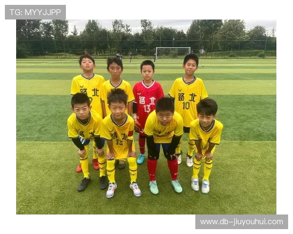 从足球的团队精神到篮球的个人突破探讨竞技运动中的共通魅力 从足球的团队精神到篮球的个人突破探讨竞技运动中的共通魅力